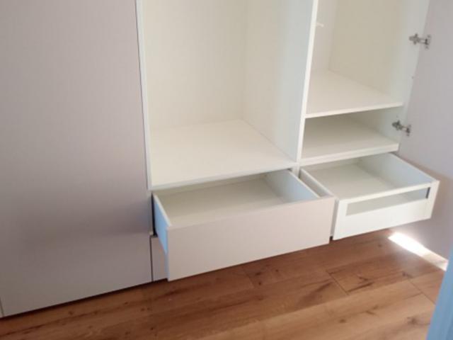 Innenansicht, Schubladen, Garderobe
